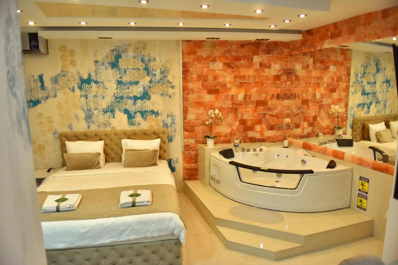 Design Apartment Premium Spa Lux: Dubai-Inspired Wellness Retreat Cuprija Exterior photo