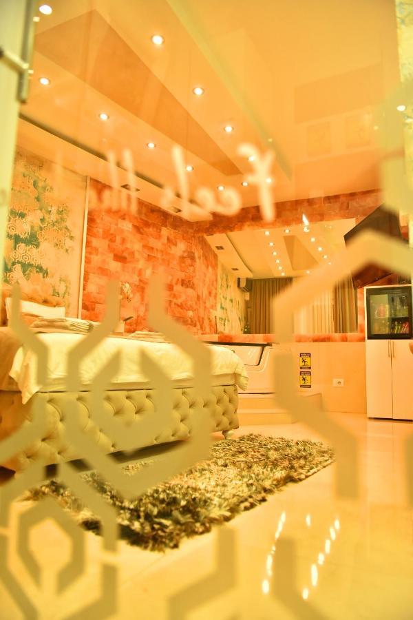 Design Apartment Premium Spa Lux: Dubai-Inspired Wellness Retreat Cuprija Exterior photo