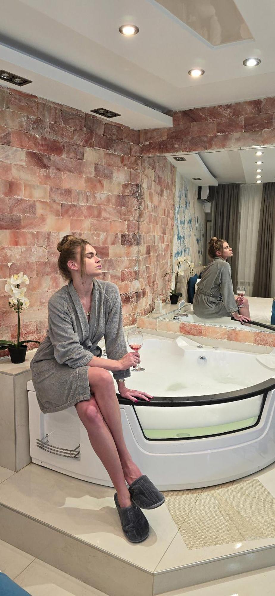 Design Apartment Premium Spa Lux: Dubai-Inspired Wellness Retreat Cuprija Exterior photo